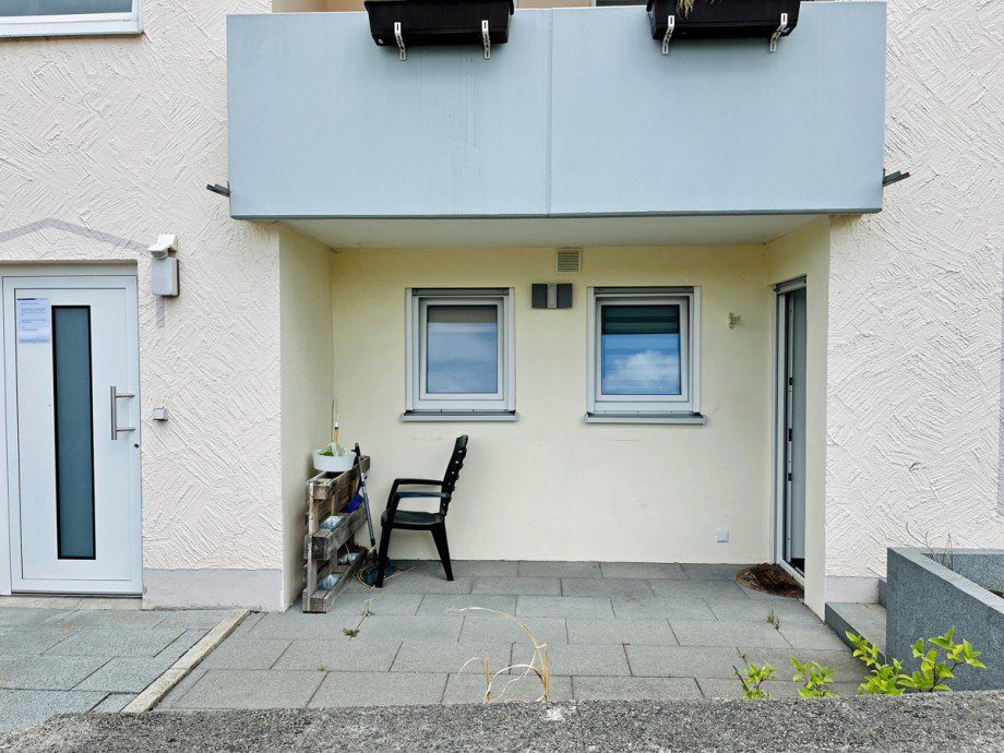 Freisitz Souterrainwohnung Germaringen