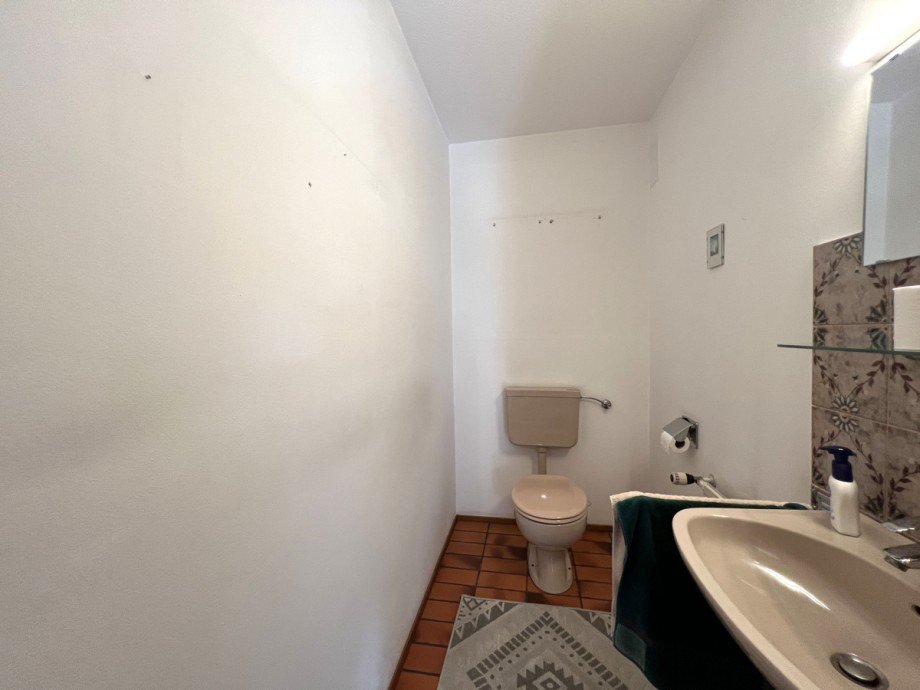 G�ste WC Doppelhaush�lfte Kaufbeuren