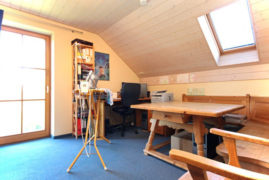 Kind 1 Einfamilienhaus Irsee