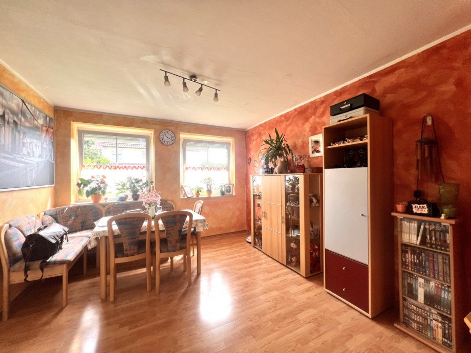 EG rechts Mehrfamilienhaus Rieden