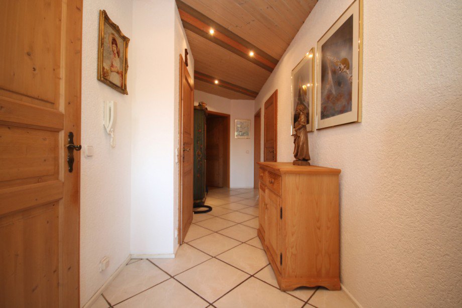 Flur DG Zweifamilienhaus St�ttwang