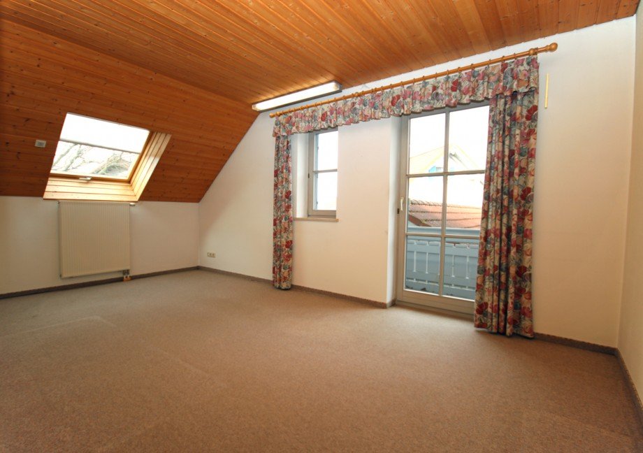 Zimmer 2 Obergeschoss Doppelhaush�lfte Kaufbeuren