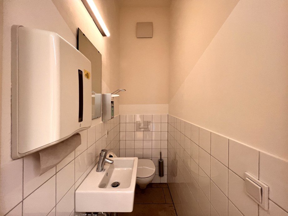 WC B�ro / Praxis Kaufbeuren