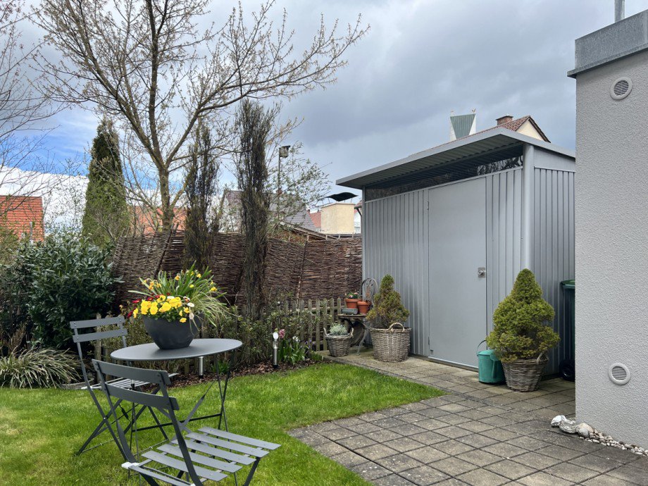Ger�tehaus Doppelhaush�lfte Kaufbeuren