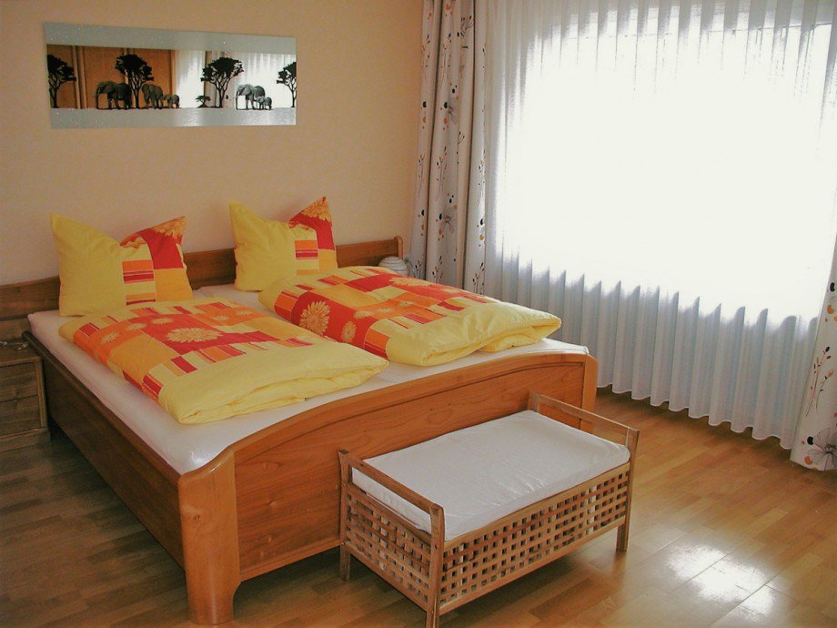 Schlafzimmer EG Doppelhaush�lfte Marktoberdorf