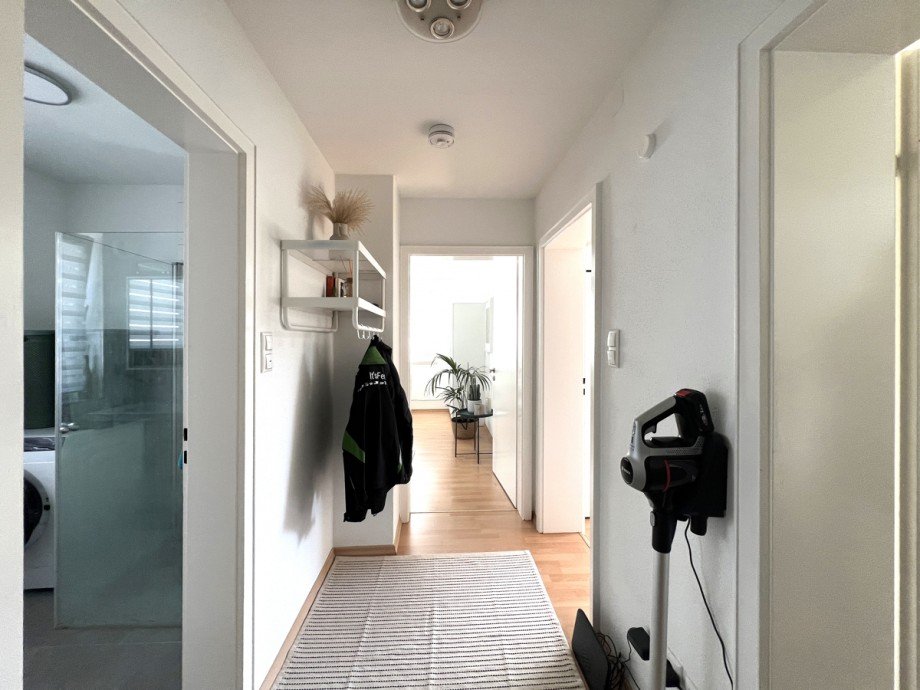 EG links Flur Mehrfamilienhaus Marktoberdorf