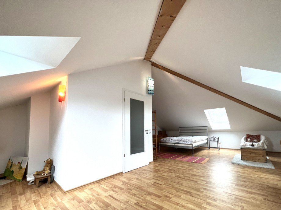 Dachstudio Doppelhaush�lfte Kaufbeuren