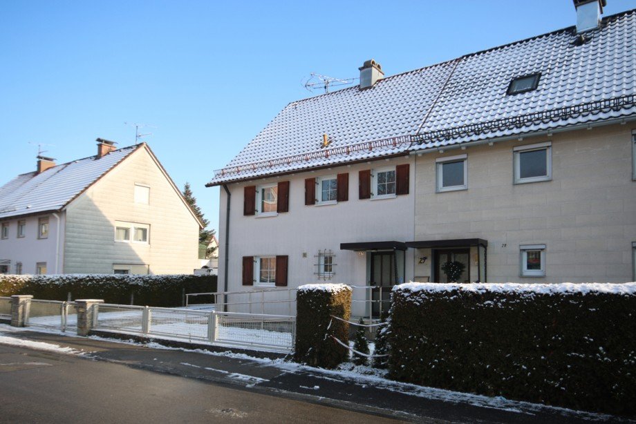 Eingangsseite Doppelhaush�lfte Kaufbeuren