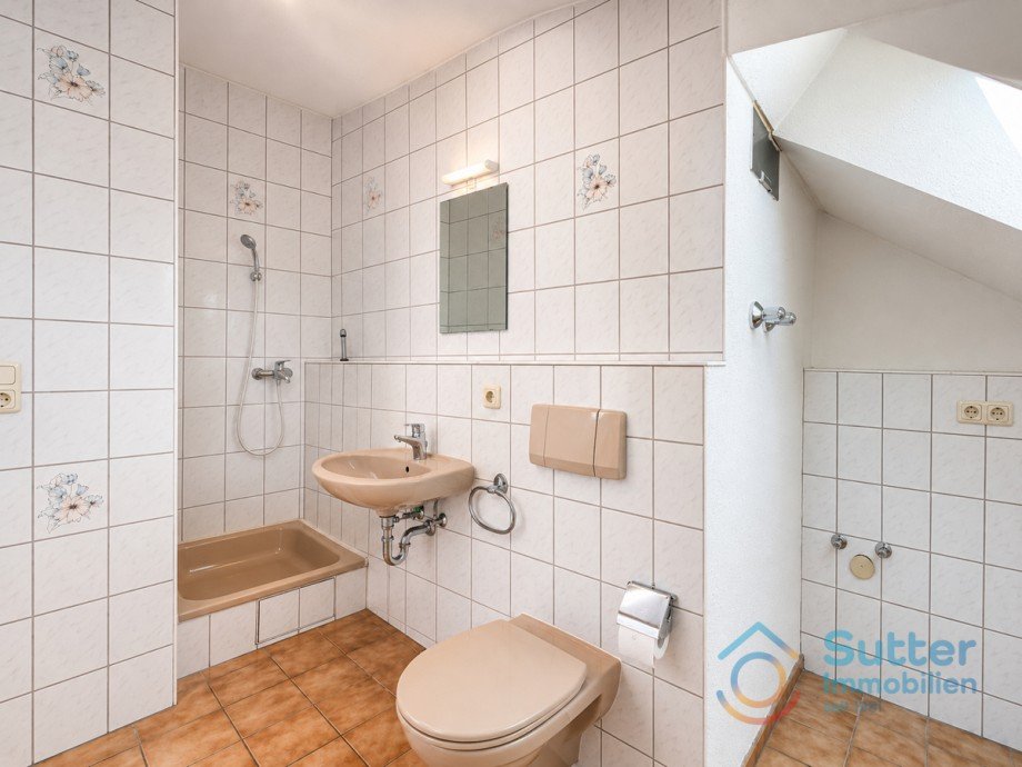 Bad WC Dachgeschoss Doppelhaush�lfte Kaufbeuren