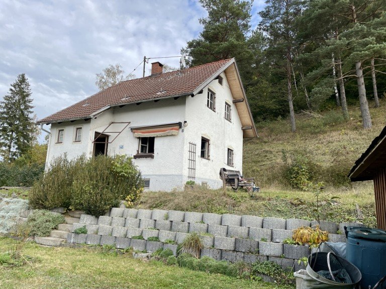 au�en hui - innen pfui Kaltental - Frankenhofen bei Osterzell Wohngrundst�ck Baugrundst�ck in Hanglage mit bestehendem Abrisshaus