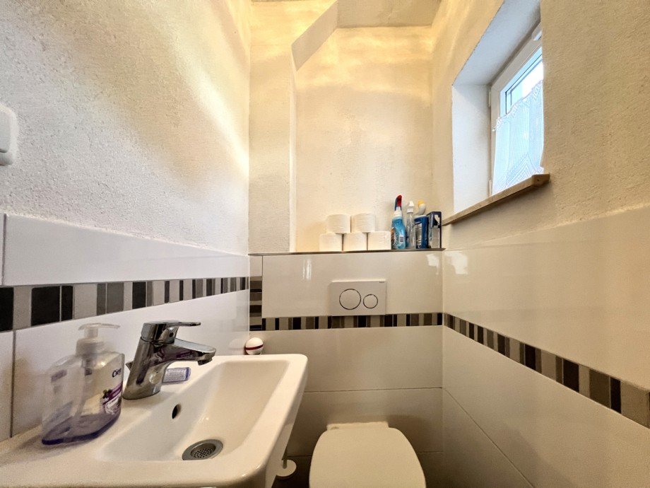 G�ste WC Doppelhaush�lfte Kaufbeuren