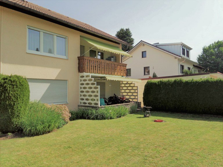 S�d- Westseite Marktoberdorf - Marktoberdorf Doppelhaush�lfte Ob als Ein-/ Zweifamilienhaus oder gleich beide DHH, hier ist genug Platz f�r die ganze Familie.