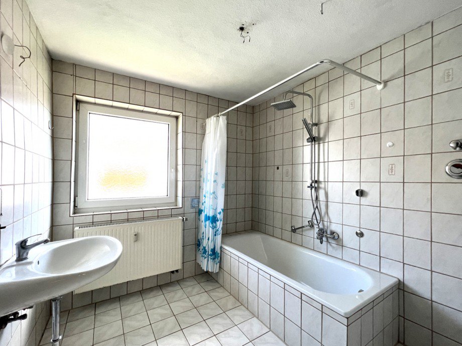 Bad 1. Obergeschoss Zweifamilienhaus Marktoberdorf