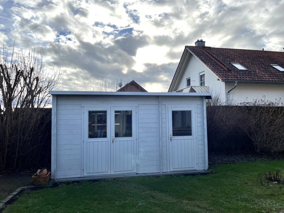 neues Gartenhaus Doppelhaush�lfte Pforzen