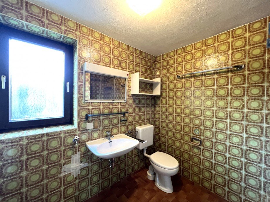 Bad/WC EG Doppelhaush�lfte R�ckholz