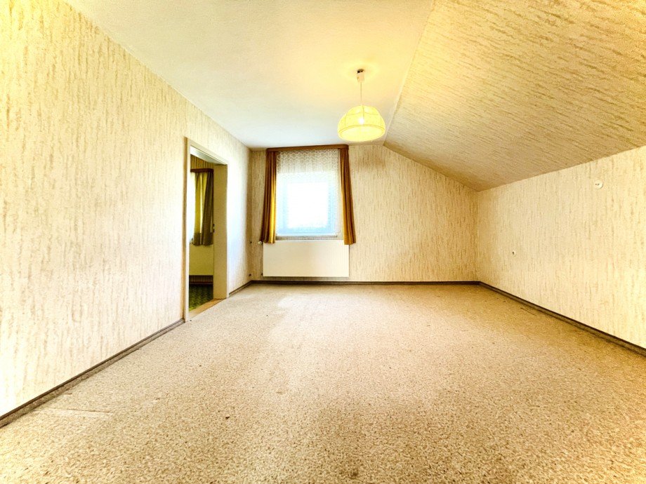 Zimmer 1 Obergeschoss Einfamilienhaus Ebersbach