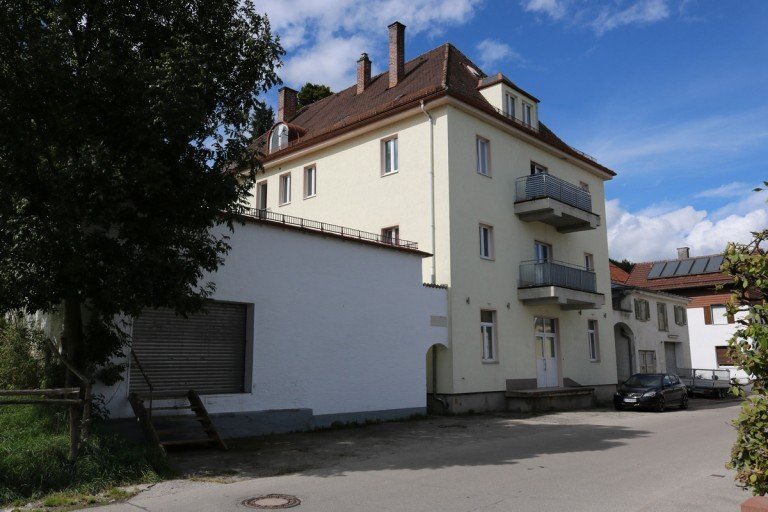 Wohnhaus Kaufbeuren - Kaufbeuren Etagenwohnung 4 Zimmerwohnung mit Balkon