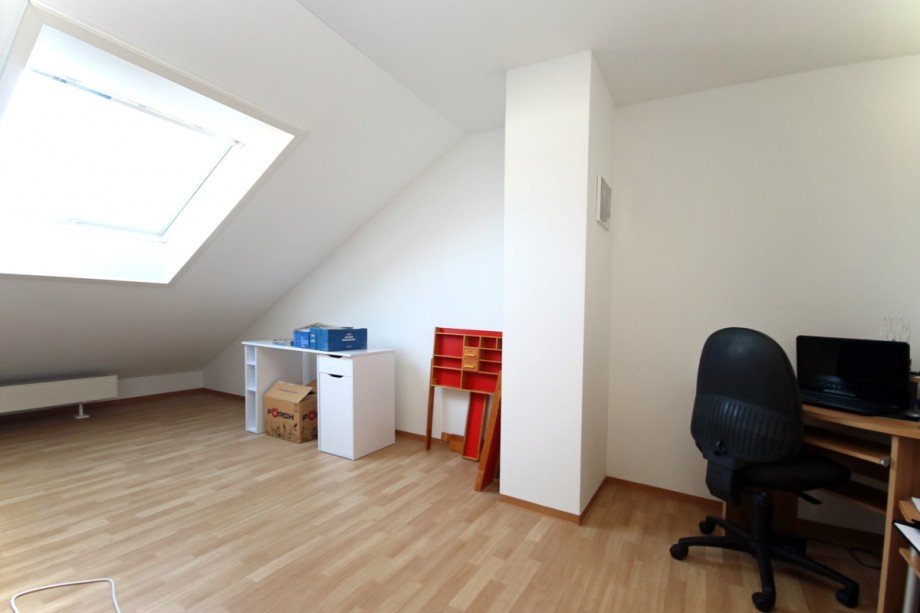Zimmer 2 Dachgeschoss Reiheneckhaus Kaufbeuren
