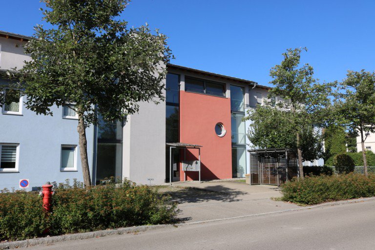Eingang Buchloe - Buchloe Etagenwohnung Sonnige 2-Zimmerwohnung in zentrumsnaher Lage