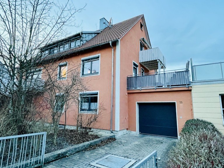 Hausansicht Kaufbeuren - Neugablonz Etagenwohnung Moderne 3-4 Zimmer Wohnung im Zentrum von Neugablonz