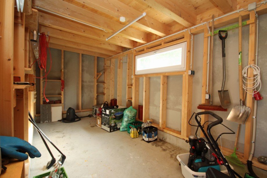 Ger�teraum hinter der Garage Einfamilienhaus Buchloe