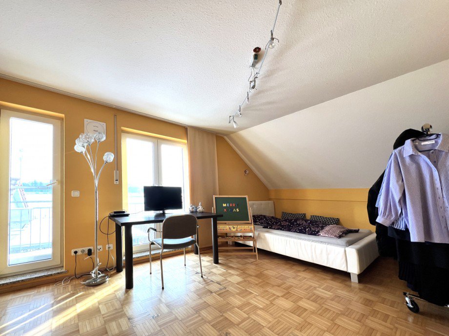 Kind 2 Doppelhaush�lfte Pforzen