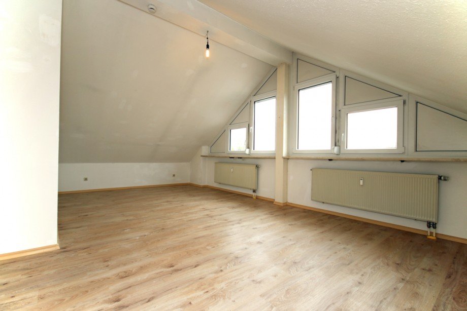 Schlafzimmer Dachgeschosswohnung Kaufbeuren