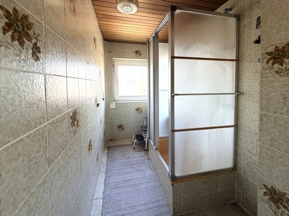 Bad 1. OG Zweifamilienhaus Kaufbeuren