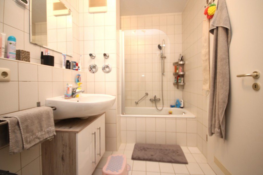 Bad mit Wanne Maisonettewohnung Kaufbeuren