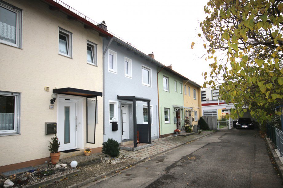 Eingangsseite Reihenmittelhaus Kaufbeuren