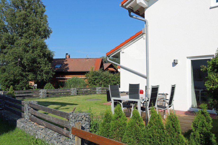 Terrasse Einliegerwohnung Zweifamilienhaus St�tten am Auerberg