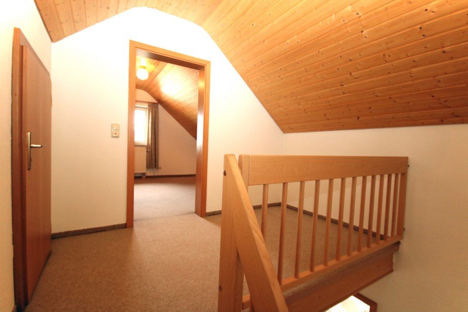 Flur Dachgeschoss Doppelhaush�lfte Kaufbeuren