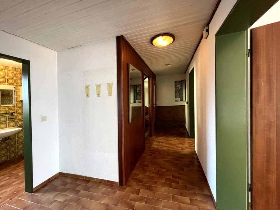 Flur EG Doppelhaush�lfte R�ckholz
