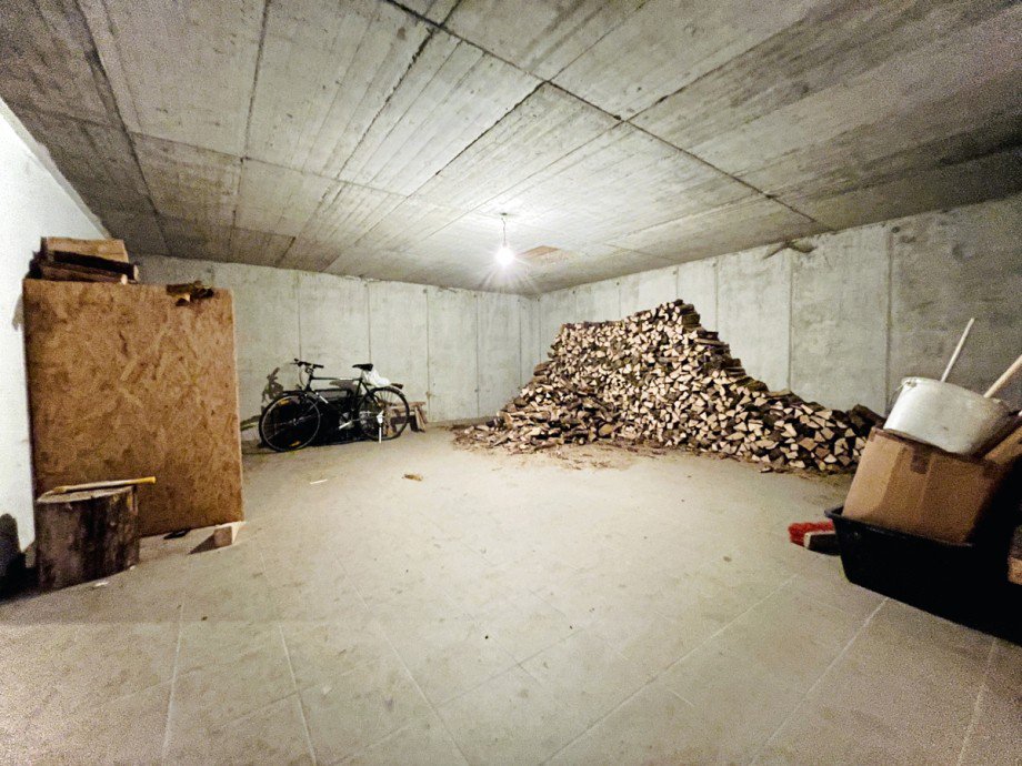 unterkellerte Doppelgarage Einfamilienhaus Biessenhofen