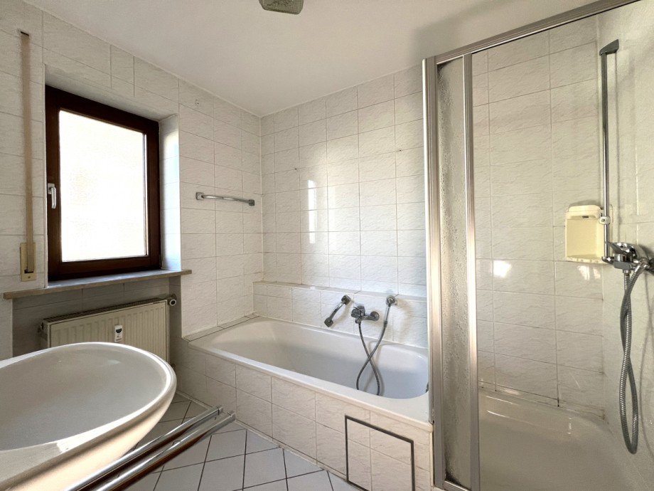 Bad Erdgeschosswohnung Germaringen