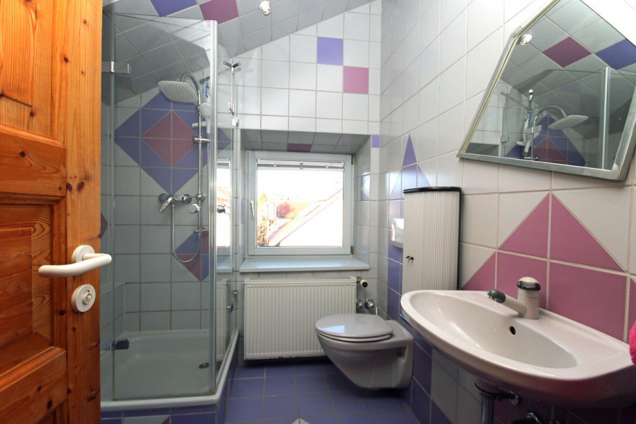 Duschbad Dachgeschoss Zweifamilienhaus Kaufbeuren