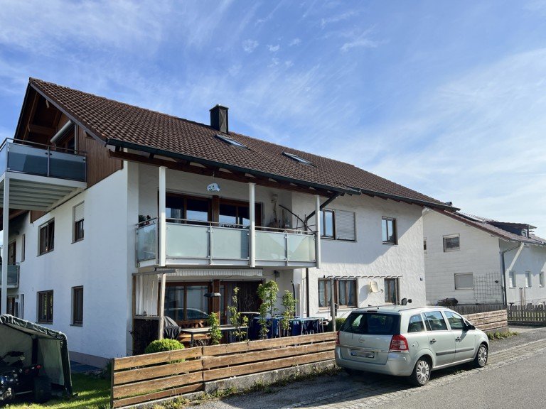 S�dansicht Biessenhofen - Biessenhofen Etagenwohnung 3 Zimmer-Wohnung mit �berdachtem Balkon