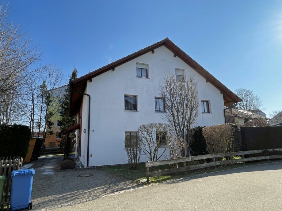Hausansicht West Etagenwohnung Kaufbeuren