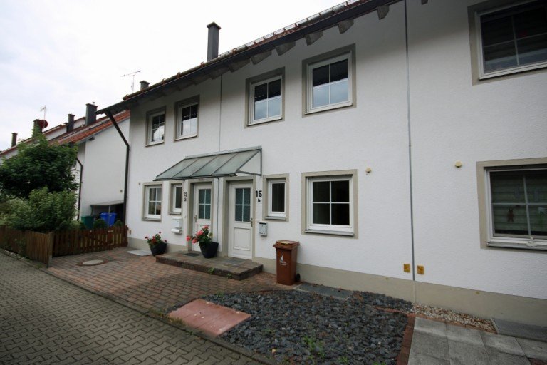 Eingang Buchloe - Buchloe Doppelhaush�lfte Reihenhaus mit viel Platz