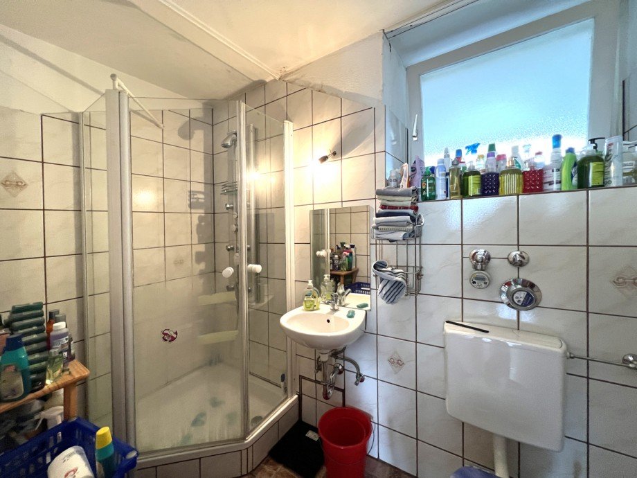 Bad mit Fenster Etagenwohnung Kaufbeuren