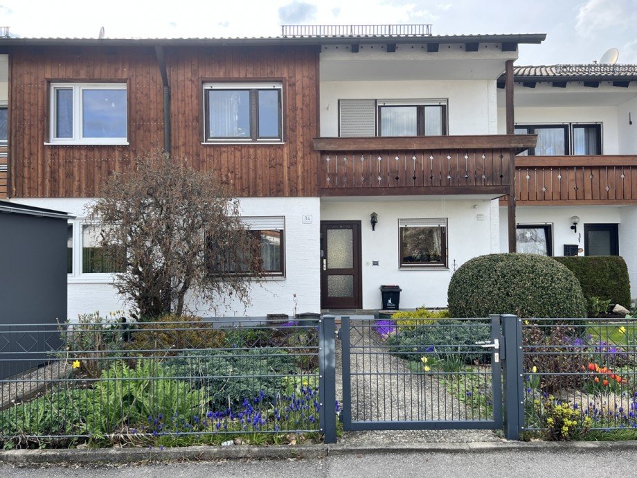 Eingangsseite Reihenmittelhaus Biessenhofen
