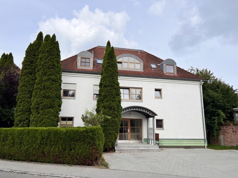 Eingangsseite Biessenhofen - Biessenhofen Etagenwohnung Schicke 2-Zimmer-Wohnung mit TG-Stellplatz