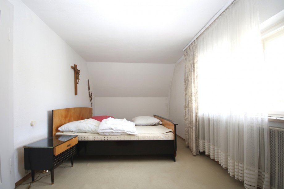 Schlafen 2 2. OG Einfamilienhaus Kaufbeuren