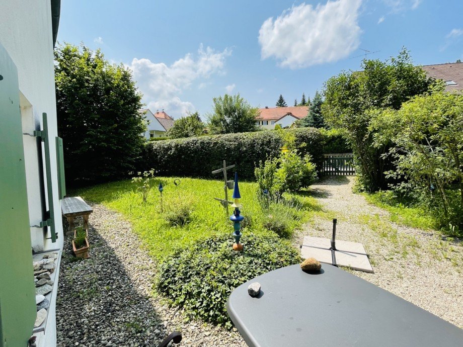 Vorplatz Doppelhaush�lfte Ottobeuren