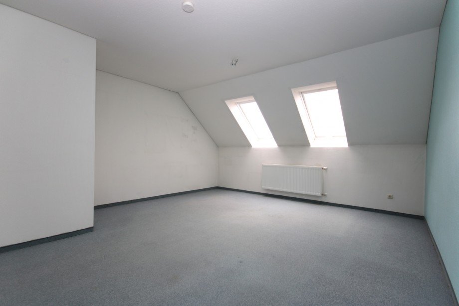 Zimmer 1 DG Doppelhaush�lfte Buchloe