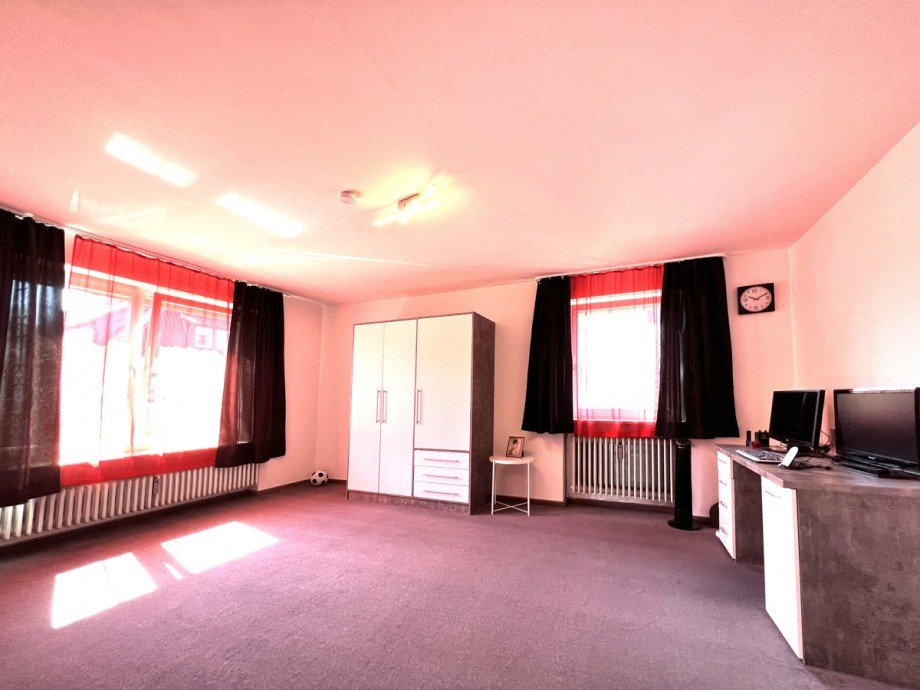 Zimmer 1. OG Mehrfamilienhaus Kaufbeuren