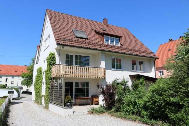 S�d-Ost Kaufbeuren - Kaufbeuren Zweifamilienhaus Zweifamilienhaus mit �berdachtem Freisitz