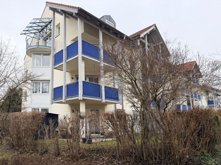S�d-Westansicht Kaufbeuren - Kaufbeuren Erdgeschosswohnung 3 Zimmer Erdgeschosswohnung mit eigenem Gartenanteil in Top Lage