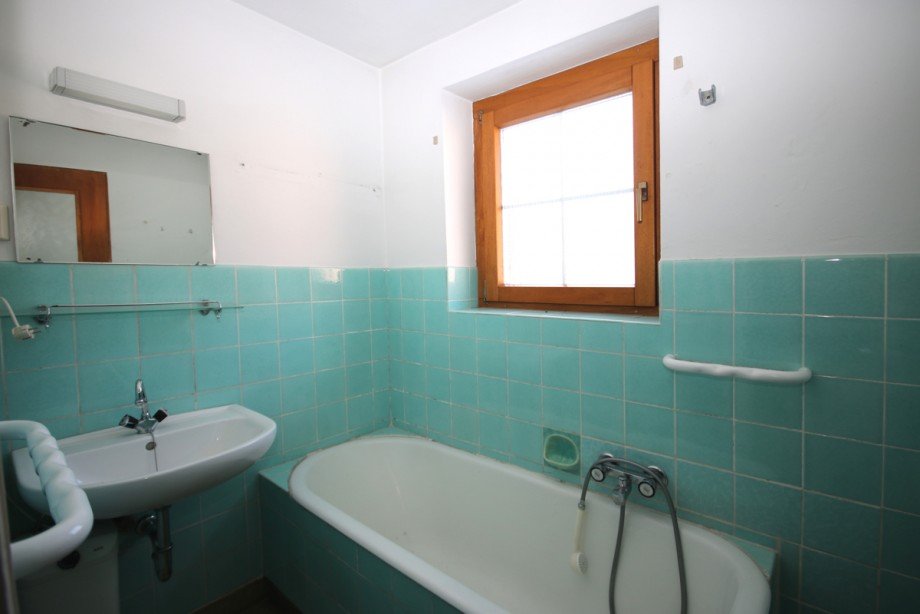 Bad 1. OG Doppelhaush�lfte Kaufbeuren