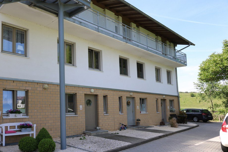 Eingangsseite Maisonettewohnung Kaufbeuren